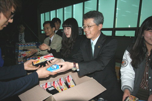 [한국대학신문]한기대 “4월은 섬김과 배려의 달”