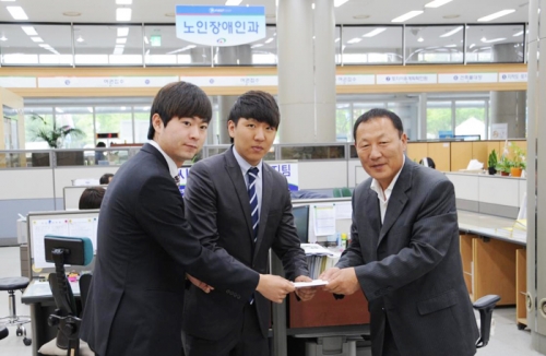 한국기술교육대 학생들 축제 ‘바자회 수익금’ 독거 어르신께