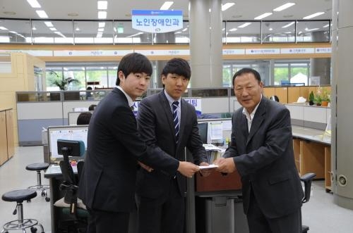 [연합뉴스]한국기술교육대 학생들, 축제 ＇바자회 수익금＇ 기부