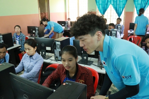 [중부매일] 코리아텍 학생들, 캄보디아 ＇기술교육＇·＇네트워크 프로젝트＇ 봉사 현장