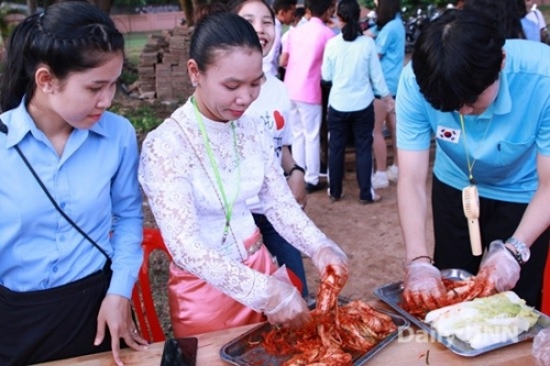 [한국대학신문] 캄보디아, 코리아텍 기술봉사 학생 위해 감사행사