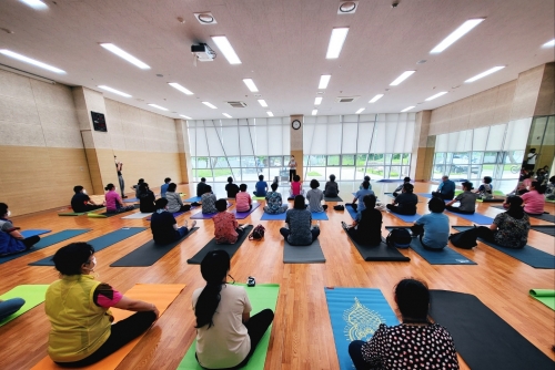 한국기술교육대, 학내 노동자 대상“요가를 통한 건강증진 프로그램”운영