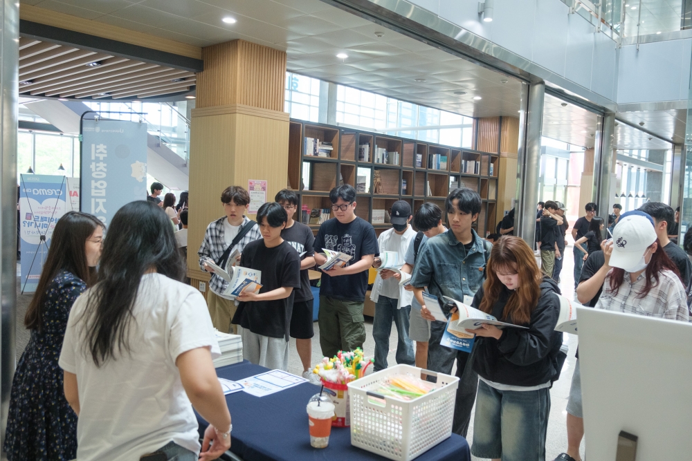 “대학 생활 적응에 큰 도움 됐어요”