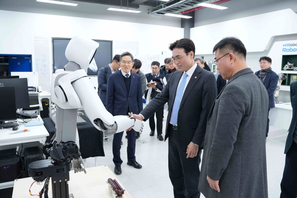권창준 고용노동부 차관, 한국기술교육대학교 현장 방문