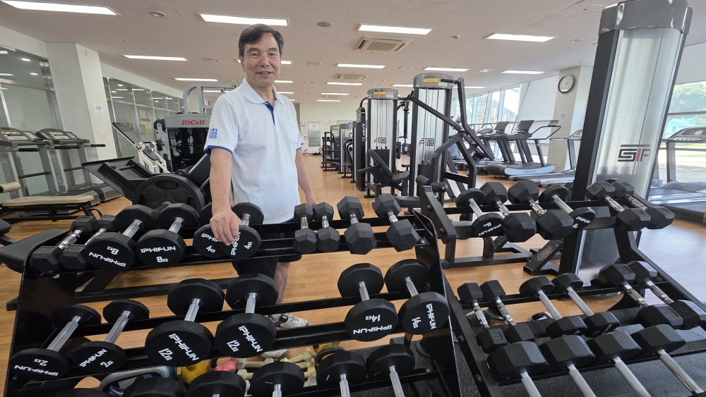교내 헬스장 싹 바꿨다… 김재우 교수의 특별한 ‘기부’