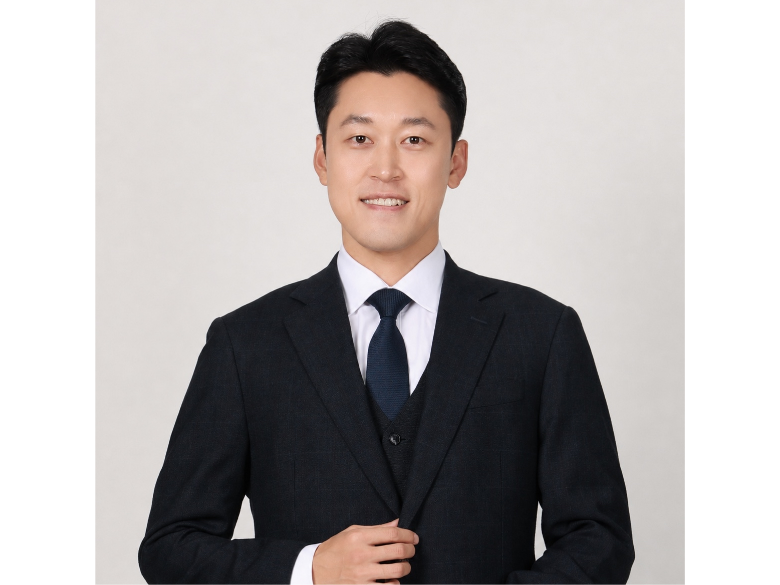 ㈜인라이튼 신기용 대표<br>(디자인공학과 06학번)